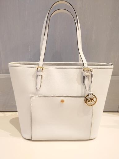 ＊受け取り予定者様あり＊　MICHAEL KORS JET SET バッグ