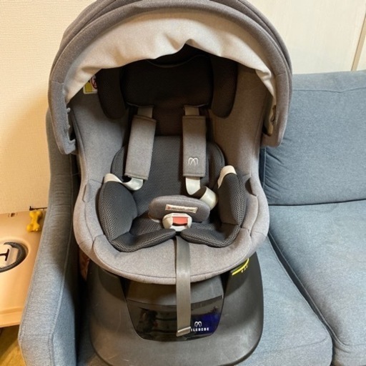 エールべべ チャイルドシート