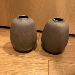 【未使用】九谷焼　北村隆作　灰釉金彩　花瓶　2個セットの画像