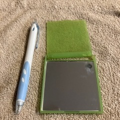 【引き取り来られる方、もらってください003】中古　手鏡　難ありの画像