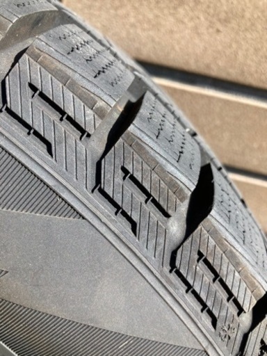 2021年の中古スタッドレス 175/65R15 ホイル付きまだまだ使えます