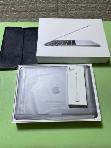 MacBook Pro 2017 A1706 13インチ Touch Bar スペースグレイ