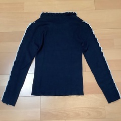 トッコクローゼット　ネイビーニットの画像