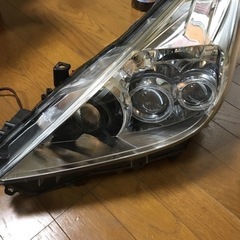 プリウスα 