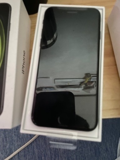 iPhoneSE 第2 64GB ブラック