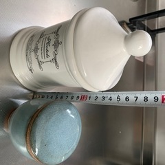 陶器のオシャレな蓋つき容器　2点の画像