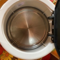 電気ポットの画像