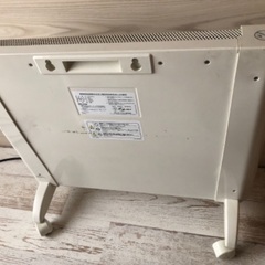 中古 デロンギ パネル型 遠赤外線マイカヒーター 取扱説明書付の画像
