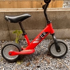 ストライダータイプ　ペダルなし自転車（小型