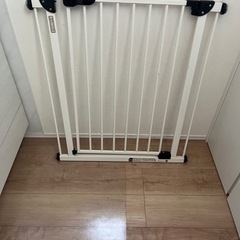 0円🦋ベビーゲート