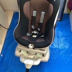 （お取引中）無料combiチャイルドシート