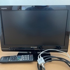 シャープ　BS・CS対応19型テレビ　リモコン、配線付き
