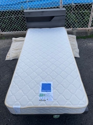 超美品　現行品　ドリームベッドプライシア2143 Sサイズ　マット付き　配達可