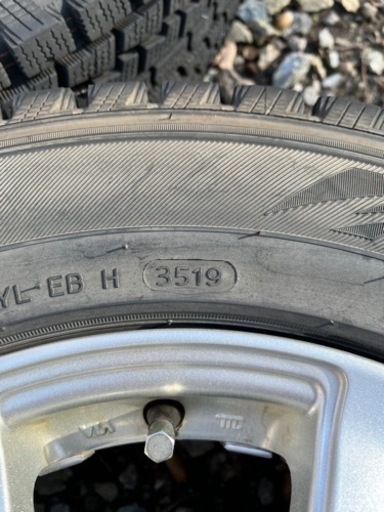スタッドレスタイヤ　175/80R15 パジェロミニ　キックス