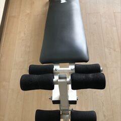 トレーニングベンチ　腹筋台　筋トレ