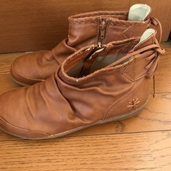 ショートブーツ　Mの画像