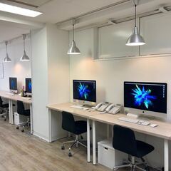 ❏WEBサービスを適材適所に幅広くコンサルタント営業❏ 駅から近い！完全週休２日制(土日祝)／年間休日120日以上／ゆとりの職場環境の画像