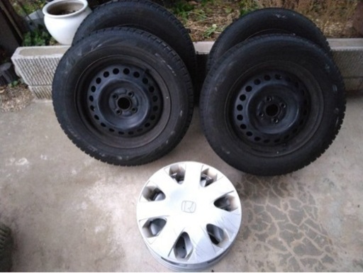 スタッドレスタイヤ バリ目 フリード 185/65R15