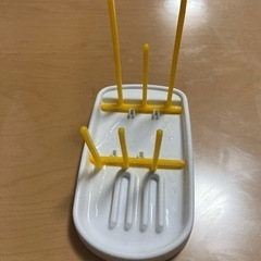 哺乳瓶　ラック