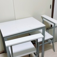 ダイニングテーブル