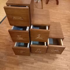 再度値下げしました　新品　階段箪笥の画像