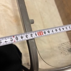ガラステーブルの画像