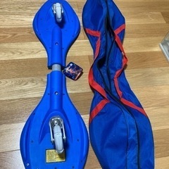 新品未使用　子供用　スパイダーマン キャスターボード 　タイヤ光りますの画像