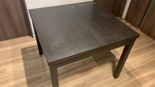 IKEAダイニングテーブル/幅90cm×奥行90cm×高さ75cm/最大160cm