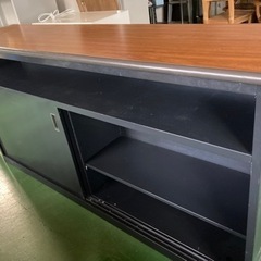 ● オフィス家具、カウンター、受付カウンター、棚の画像