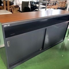 ● オフィス家具、カウンター、受付カウンター、棚