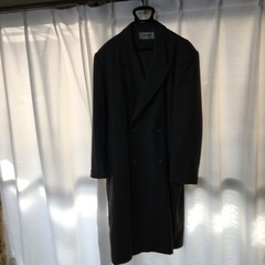ロングコートです。