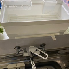 キッチン水切りカゴの画像