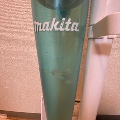マキタコードレスクリーナー　サイクロンアタッチメントつきの画像