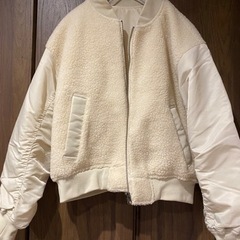 新品未使用　ボアブルゾン　GU