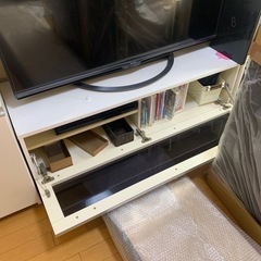 テレビボードの画像