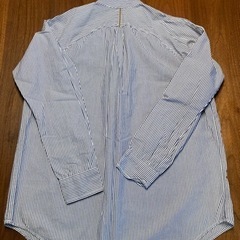 　美品　レディース　長袖シャツ　ストライプ柄　フリーサイズの画像
