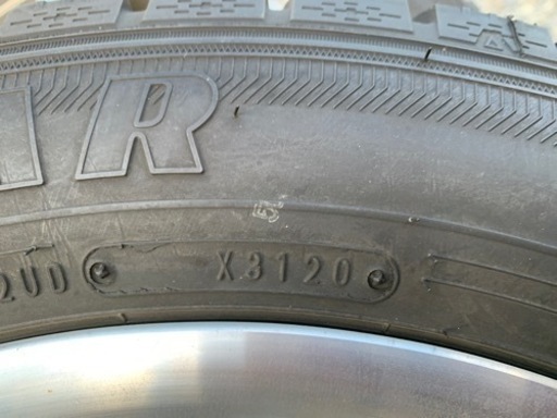 215/55R16 スタッドレスタイヤ ホイール4本セット　VWパサート