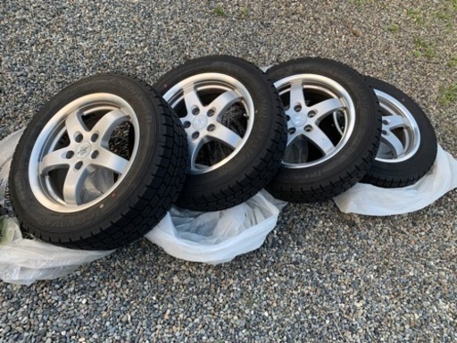 215/55R16 スタッドレスタイヤ ホイール4本セット　VWパサート