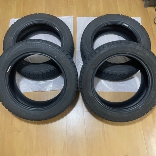 急募スタッドレスタイヤ　BRIDGESTONE VRX タイヤのみ4本セット