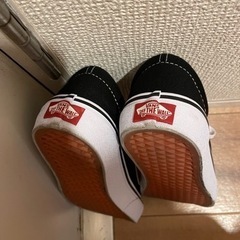 VANSのスニーカー最終価格処分の画像