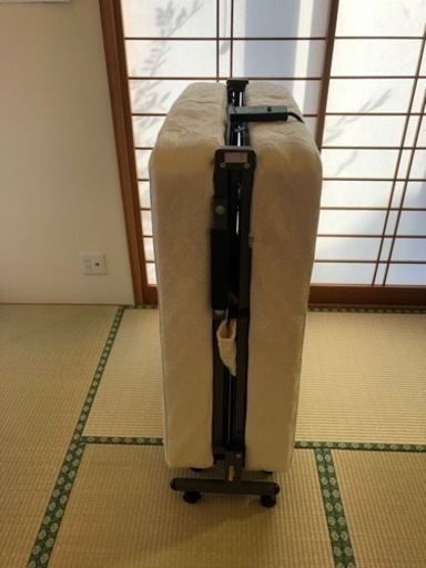 [商談中］折りたたみ電動ベッド