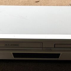 金泉黄ララ　ビクター　Victor　DVD一体型ビデオデッキ　HR-DV4　ジャンク品の画像