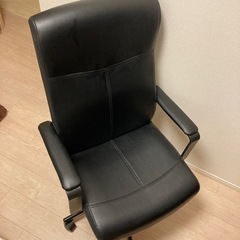 【取引中】イケア　MALKOLM ワークチェア　黒