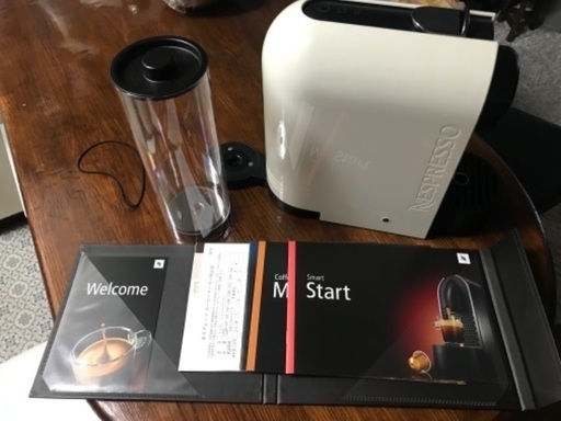 未使用　Nespresso マシーン(白) C50