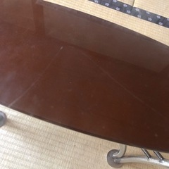 ガラステーブルの画像