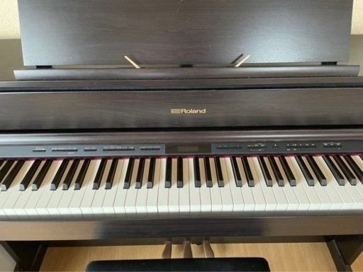 【引き取り予定】Roland HP605 電子ピアノ　88鍵盤　椅子セット　良品