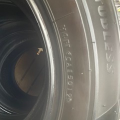 ブリヂストンスタッドレス　2019年製　バリ溝　VRX2 215/60R 16の画像