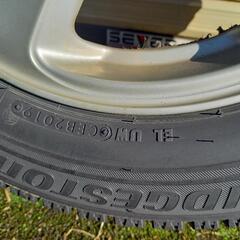スタッドレスタイヤ　BRIDGESTONE  VRX　4本　バリ山　値下げの画像
