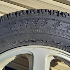 スタッドレスタイヤ　BRIDGESTONE  VRX　4本　バリ山　値下げの画像