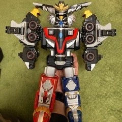 😆変身ロボット😊　ゴセイジャー　1